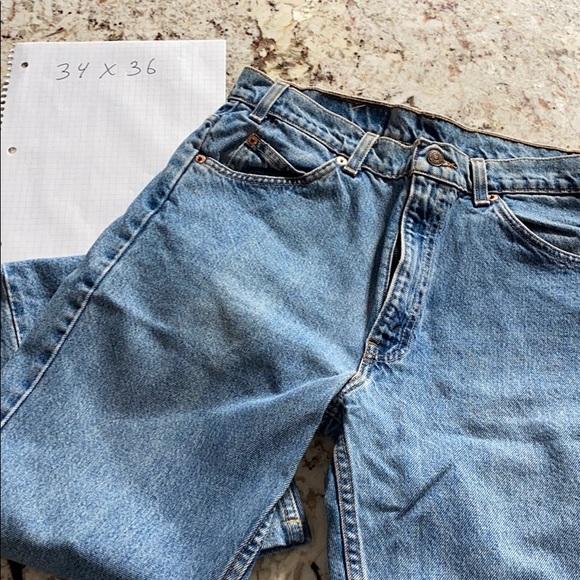 505 Levi’s boyfriend jeans slightly distressed - Picture 2 of 6